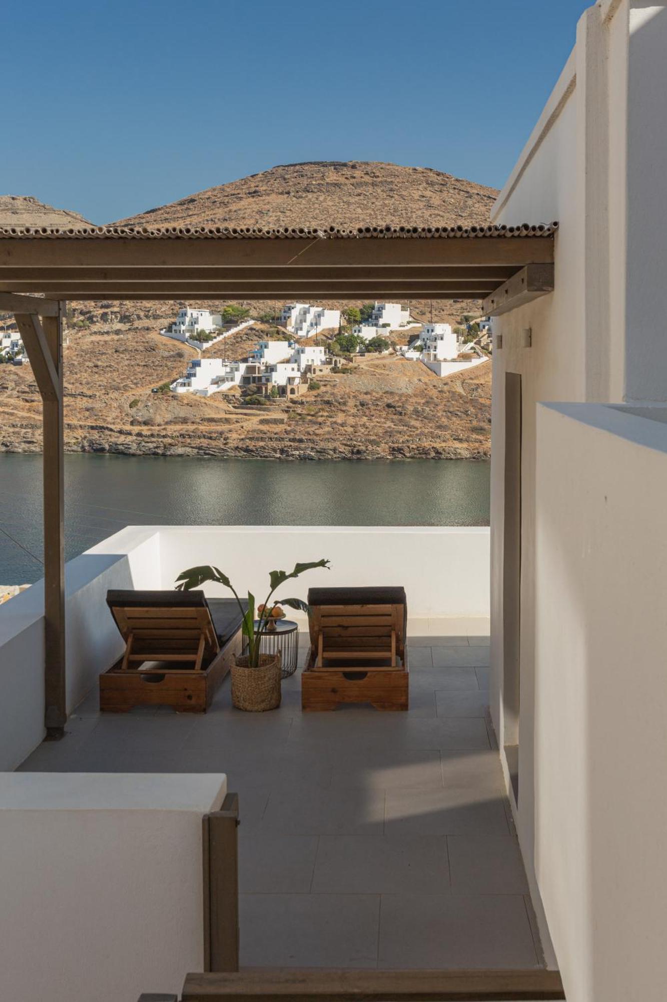 Amal Luxury Suites&Villas Kíthnos Exterior foto